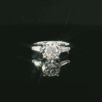 Elegant Diamond Engagement Ring