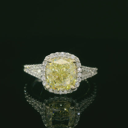 Stunning Yellow Diamond Ring