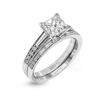 Princess-cut Engagement Ring & Matching Wedding Band in 18k Gold with Diamonds