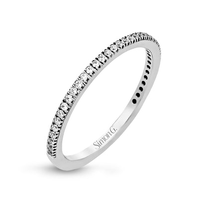 Princess-cut Engagement Ring & Matching Wedding Band in 18k Gold with Diamonds