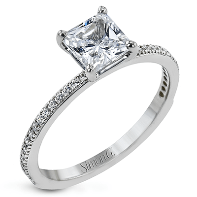 Princess-cut Engagement Ring & Matching Wedding Band in 18k Gold with Diamonds