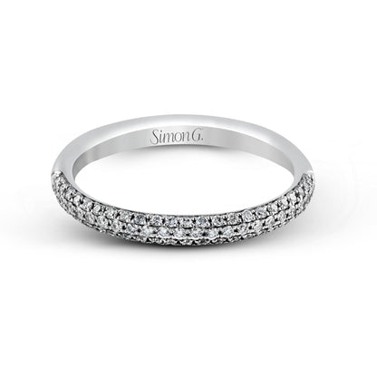 Princess-cut Engagement Ring & Matching Wedding Band in 18k Gold with Diamonds