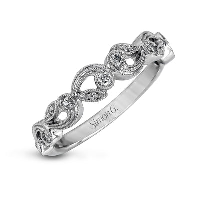 Princess-cut Trellis Engagement Ring & Matching Wedding Band in 18k Gold with Diamonds