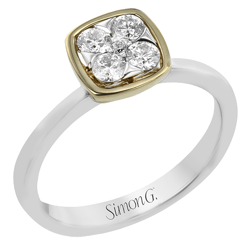 Right Hand Ring in 18k Gold with Diamonds