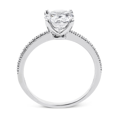 Round-cut Engagement Ring in 18k Gold with Diamonds