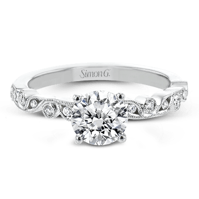 Round-cut Engagement Ring & Matching Wedding Band in 18k Gold with Diamonds