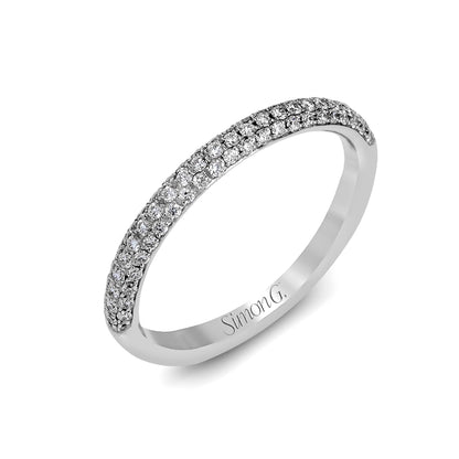 Round-cut Engagement Ring & Matching Wedding Band in 18K Gold with Diamonds