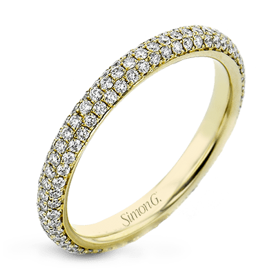 Round-cut Engagement Ring & Matching Wedding Band in 18K Gold with Diamonds
