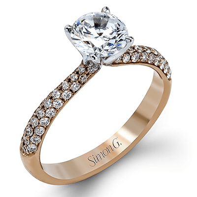 Round-cut Engagement Ring & Matching Wedding Band in 18K Gold with Diamonds