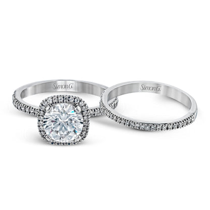 Round-cut Halo Engagement Ring & Matching Wedding Band in 18k Gold with Diamonds