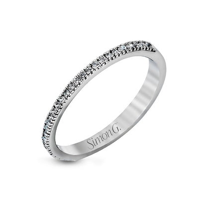 Round-cut Halo Engagement Ring & Matching Wedding Band in 18k Gold with Diamonds