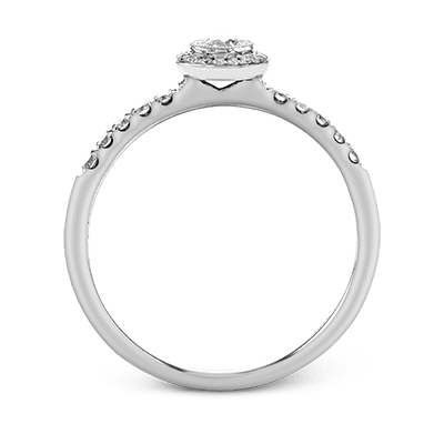 Round-cut Halo Ring & Matching Band in 18k Gold with Diamonds