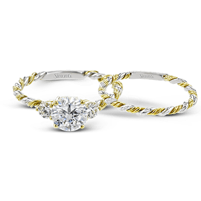 Round-cut Three-stone Engagement Ring & Matching Wedding Band in 18k Gold with Diamonds