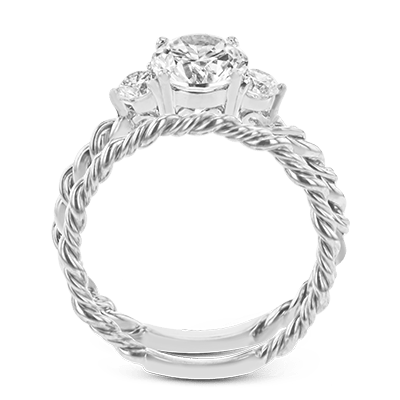 Round-cut Three-stone Engagement Ring & Matching Wedding Band in 18k Gold with Diamonds