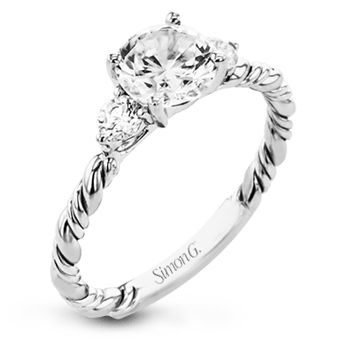 Round-cut Three-stone Engagement Ring & Matching Wedding Band in 18k Gold with Diamonds
