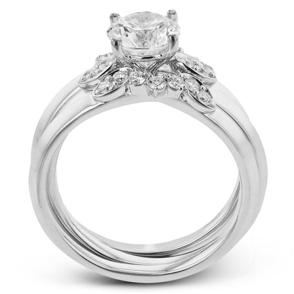 Round-cut Three-Stone Engagement Ring & Matching Wedding Band in 18k Gold with Diamonds