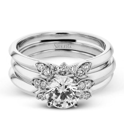 Round-cut Three-Stone Engagement Ring & Matching Wedding Band in 18k Gold with Diamonds