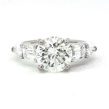 Elegant Diamond Engagement Ring