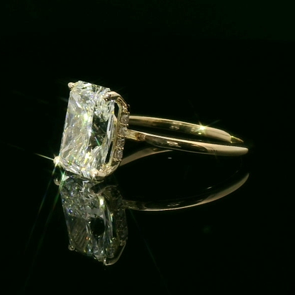 Radiant Cut Diamond Solitaire Ring in Gold
