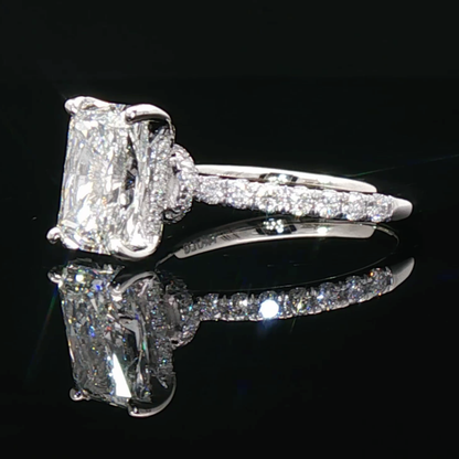 UltraFire™ Premium Lab Diamond Engagement Ring