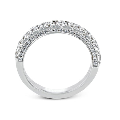 Wedding Band in 18k Gold with Diamonds